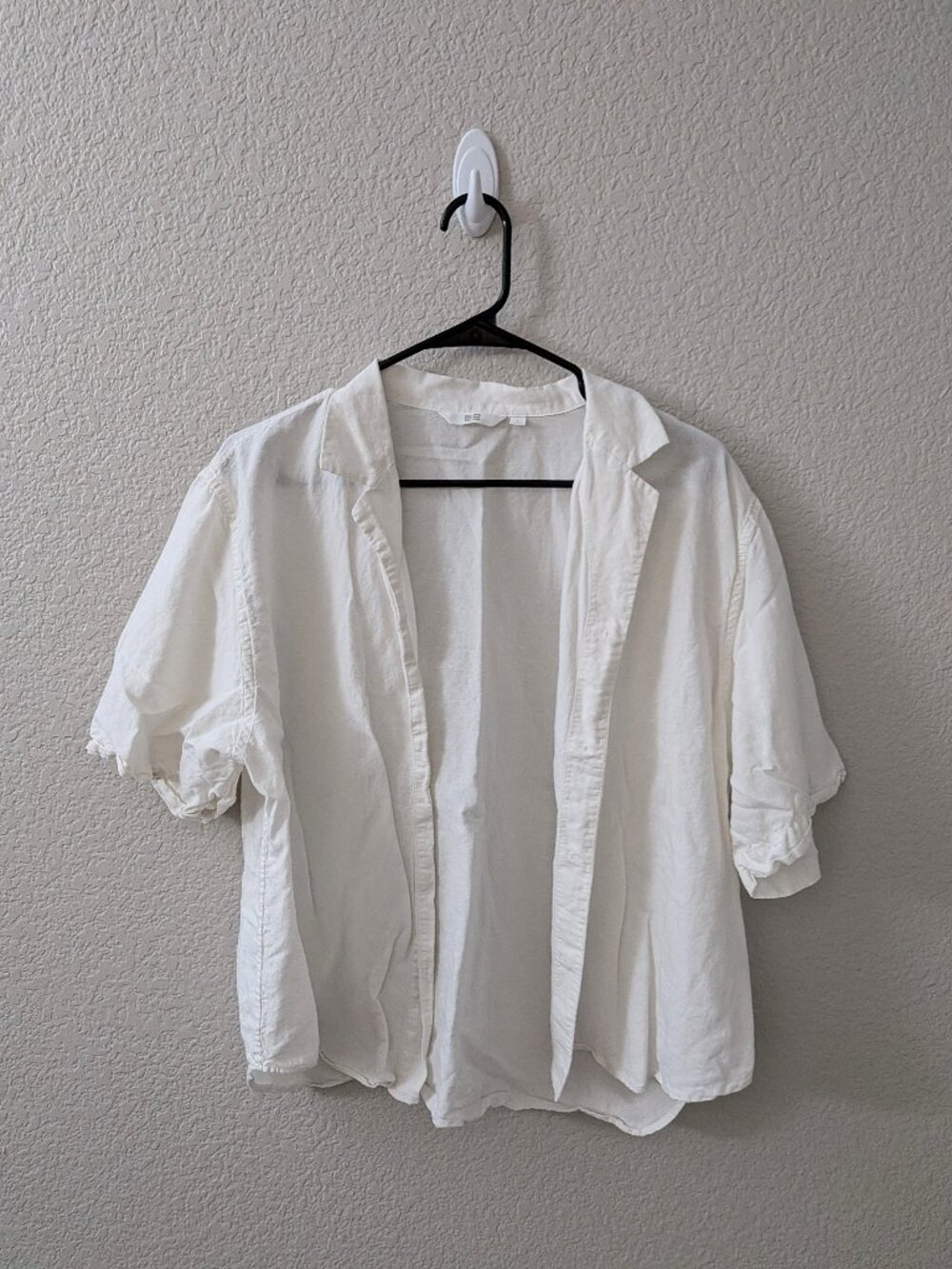 Uniqlo cream linen short sleeve shirt - Size Large